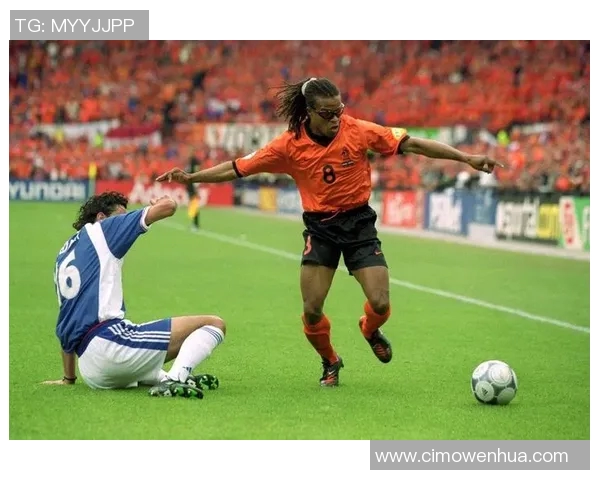 荷兰足球明星阿迈的传奇之路与辉煌成就揭秘